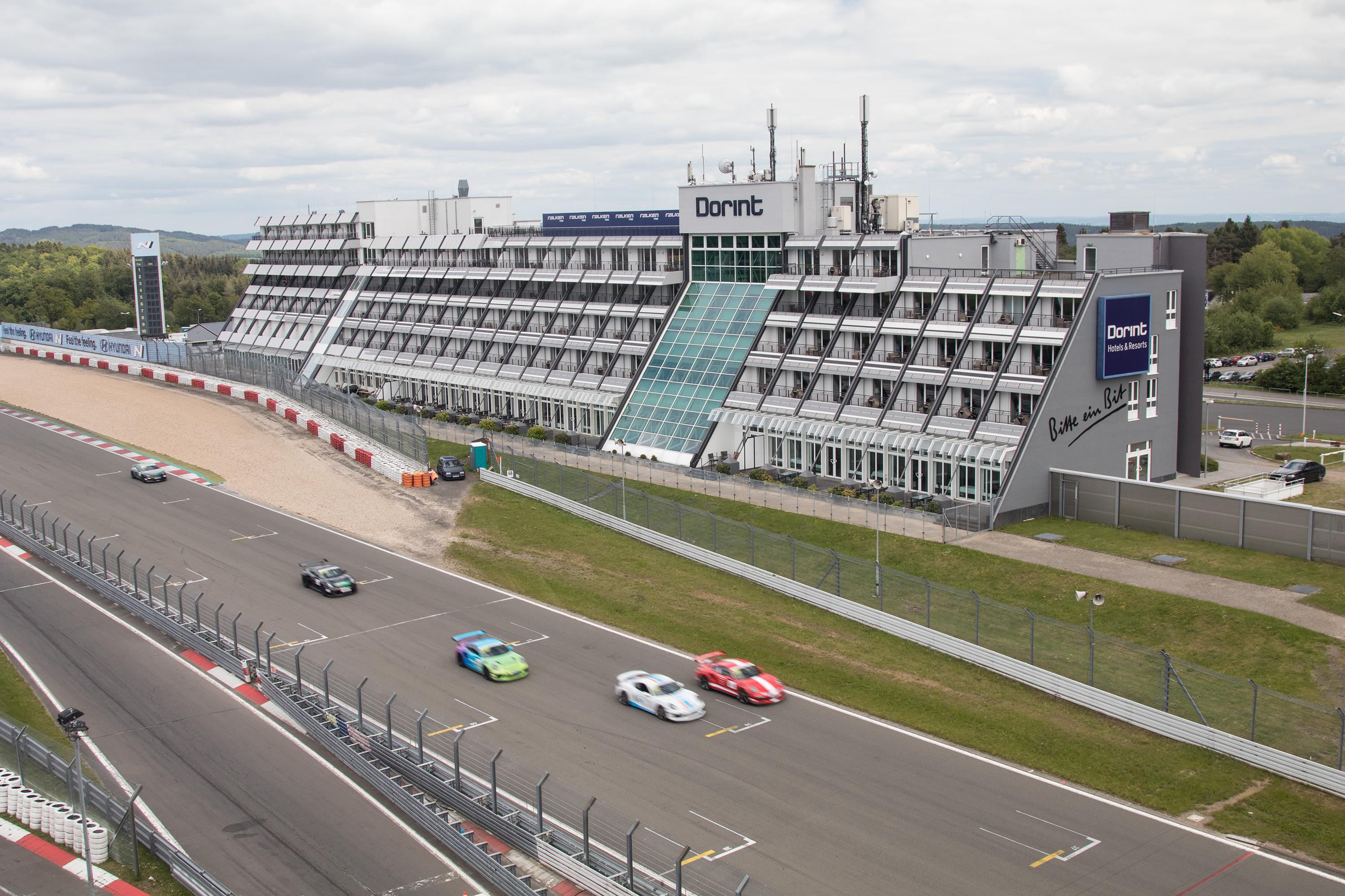 Hotel Dorint Am Nuerburgring Hocheifel Esterno foto