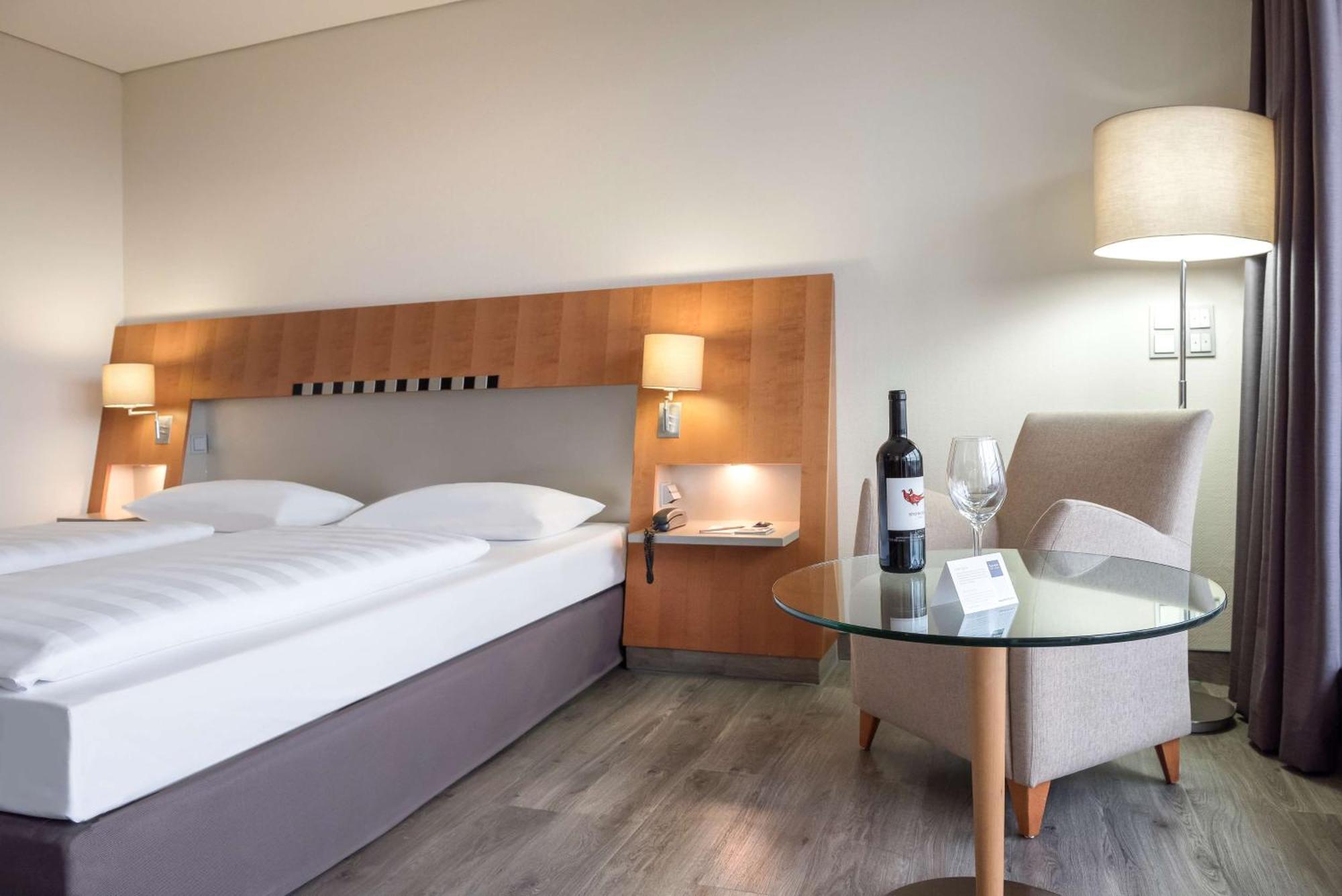 Hotel Dorint Am Nuerburgring Hocheifel Esterno foto