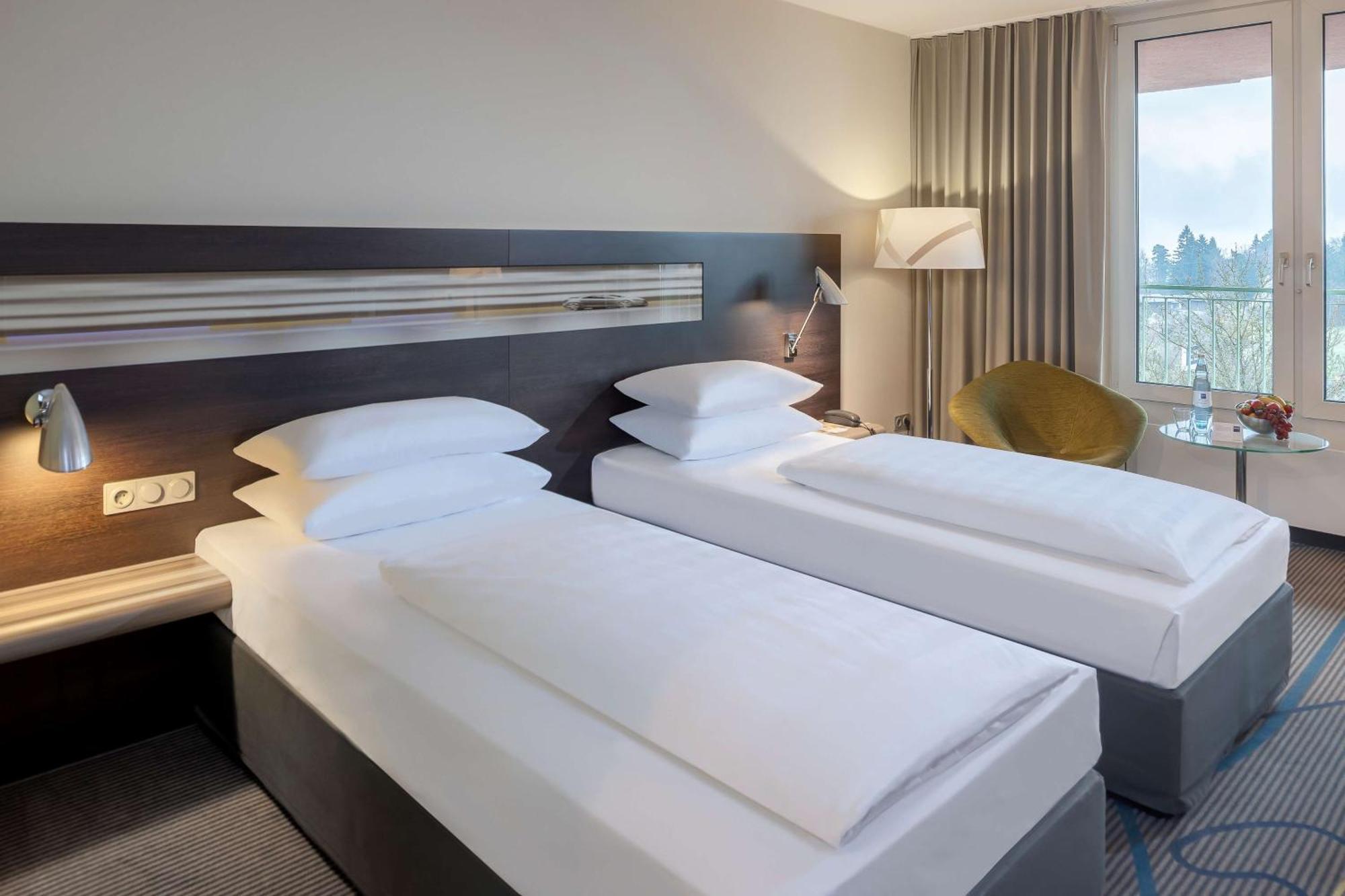 Hotel Dorint Am Nuerburgring Hocheifel Esterno foto