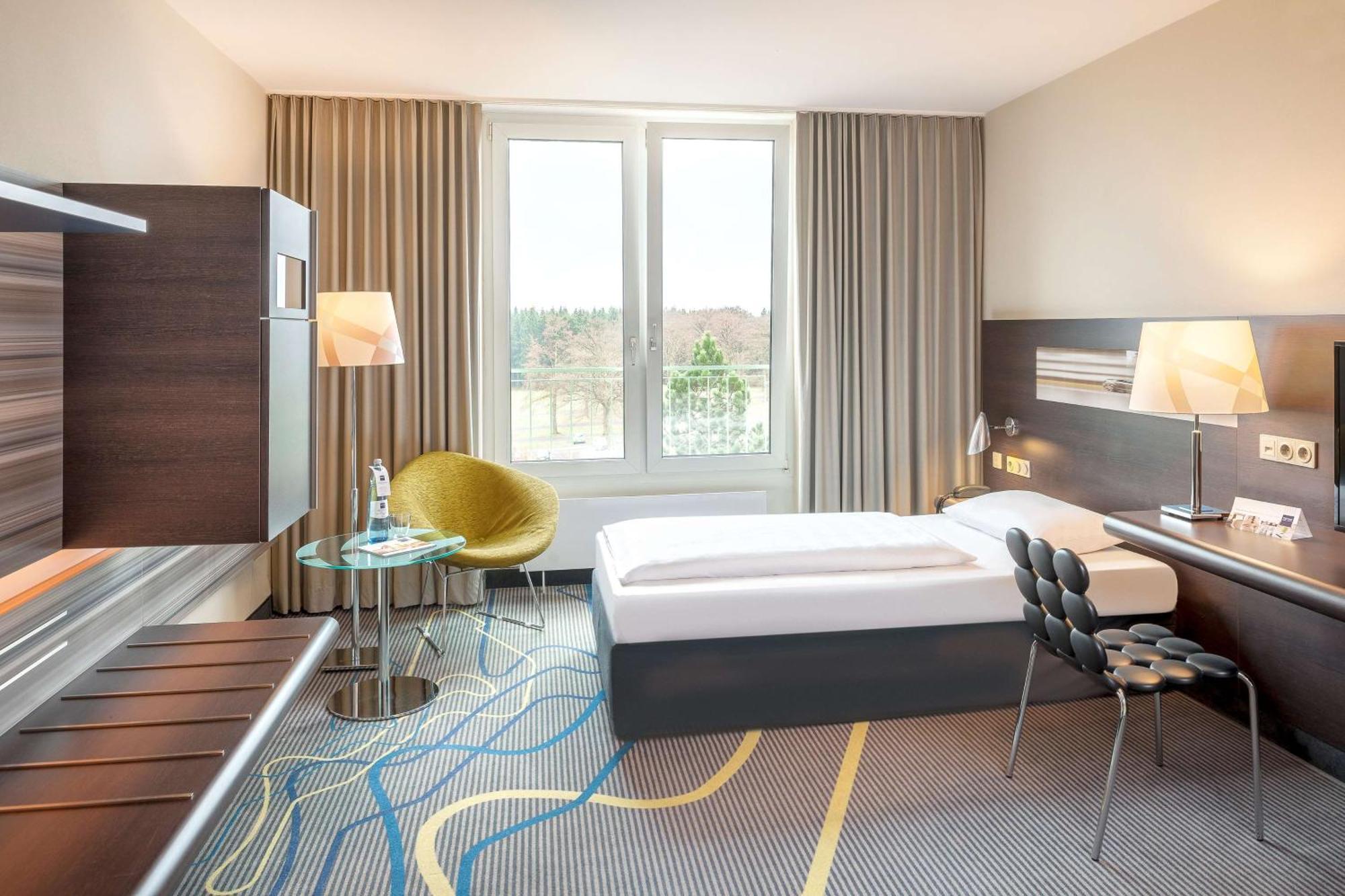 Hotel Dorint Am Nuerburgring Hocheifel Esterno foto