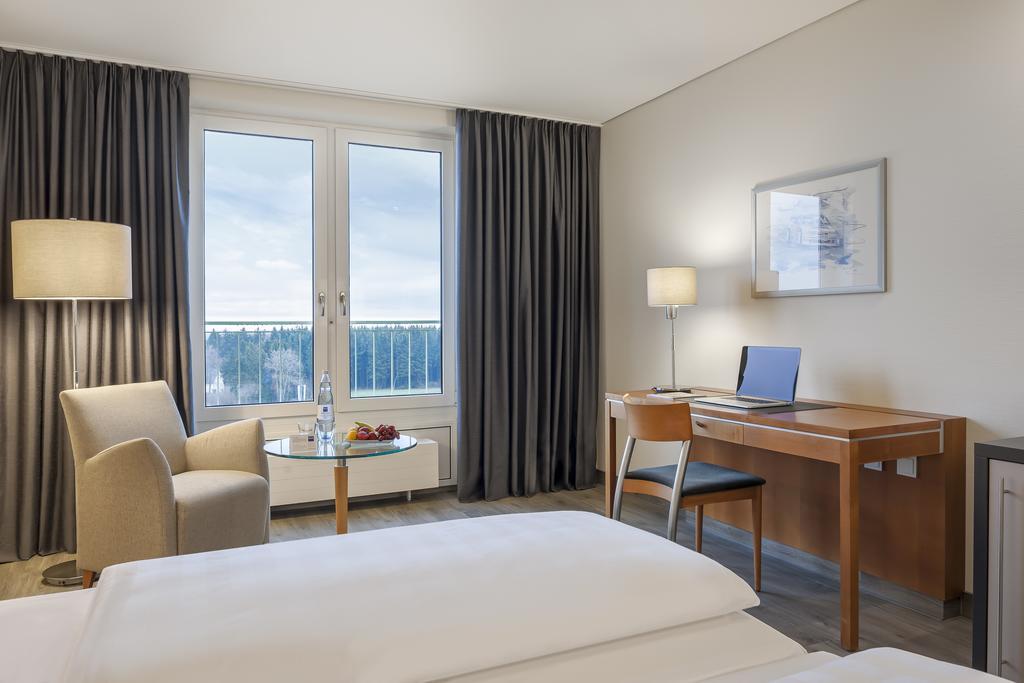 Hotel Dorint Am Nuerburgring Hocheifel Esterno foto