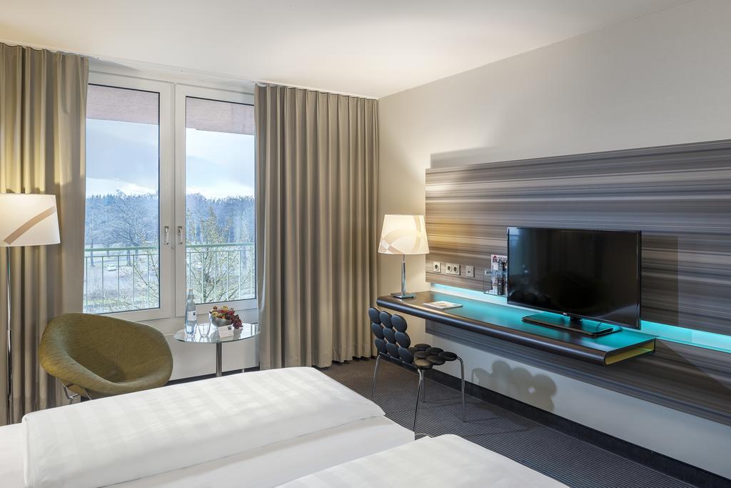 Hotel Dorint Am Nuerburgring Hocheifel Esterno foto