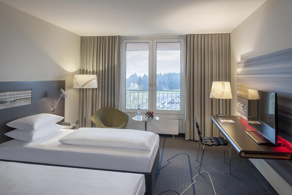 Hotel Dorint Am Nuerburgring Hocheifel Esterno foto